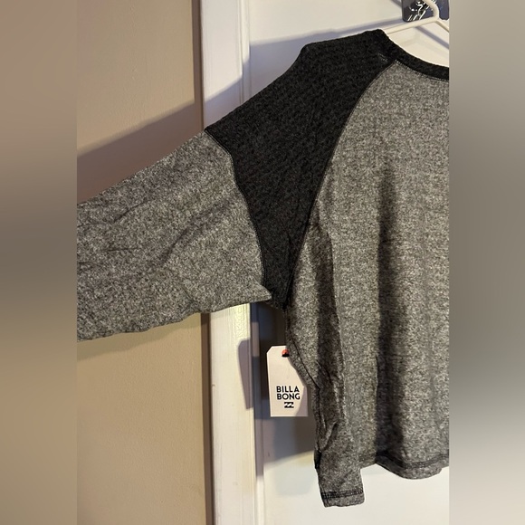NWT Billabong Head Start SO Soft Boxy Fit Fleece Gray Top Small - Picture 8 of 13